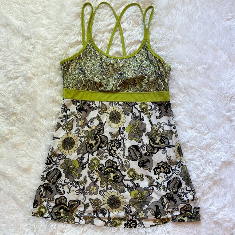 Prana tank with shelf bra